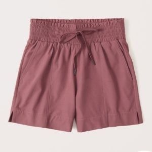 NWT Abercrombie Traveler Shorts in Dark Red